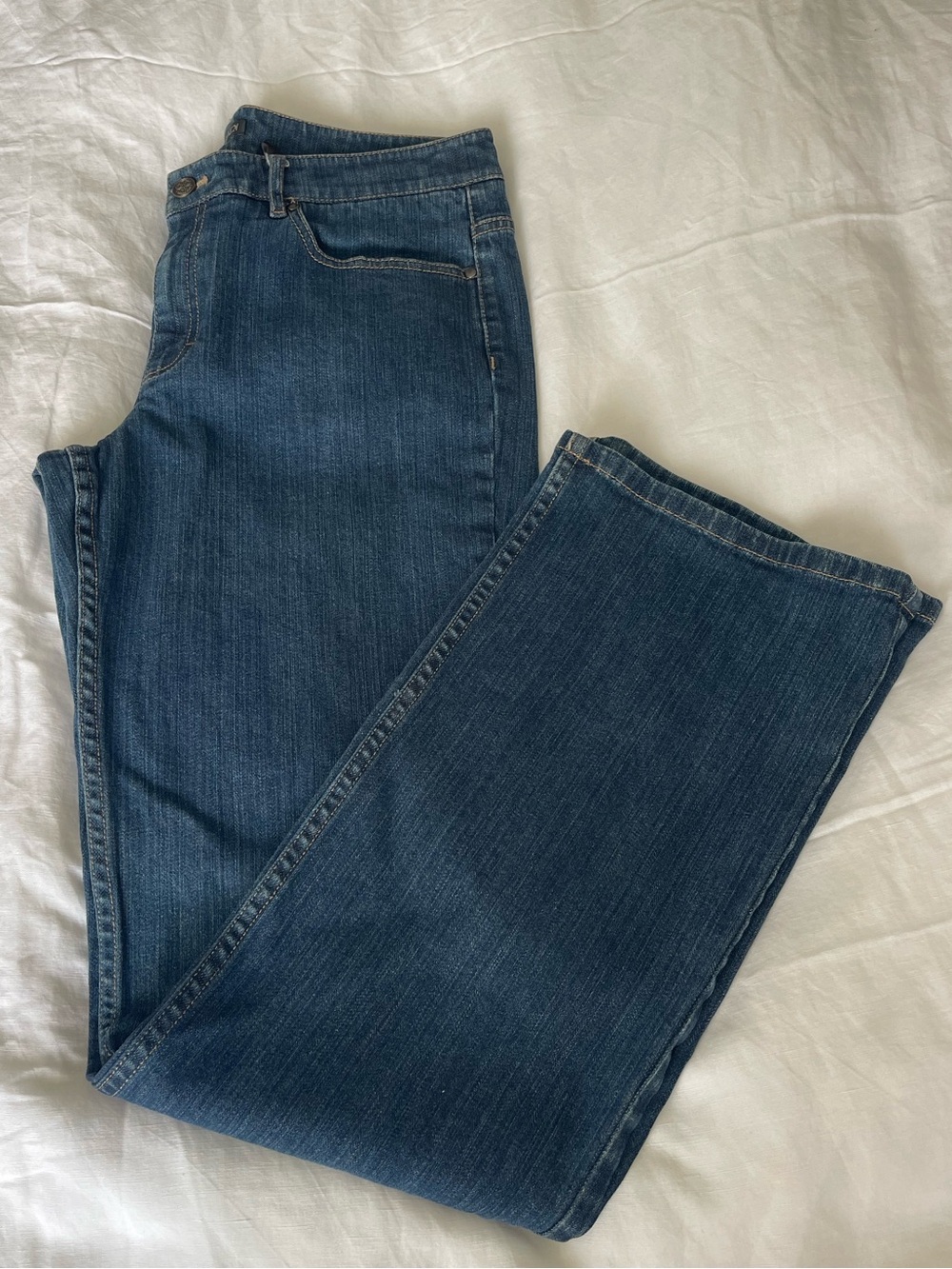 Tahari Women's Dark Blue Straight-Leg Jeans Size 10